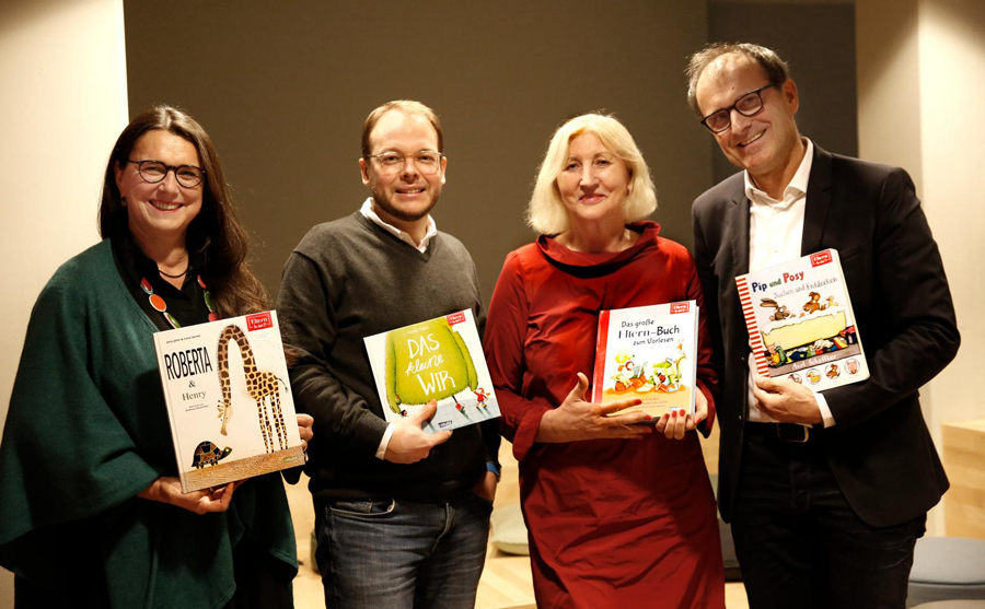 Die Medienmarke ELTERN und der Kinder- und Jugendbuchverlag Carlsen starten eine gemeinsame Reihe von Vorlesebüchern