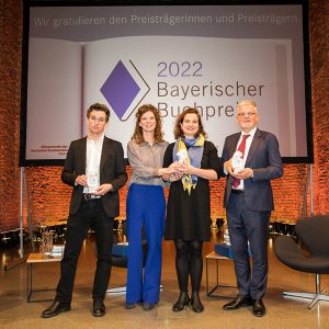 Bayerischer Buchpreis 2022 – Die Preisträger*innen (v.li.): Reinhard Kaiser-Mühlecker, Katja Makhotina, Franziska Davies, Sir Christopher Clark | © Yves Krier