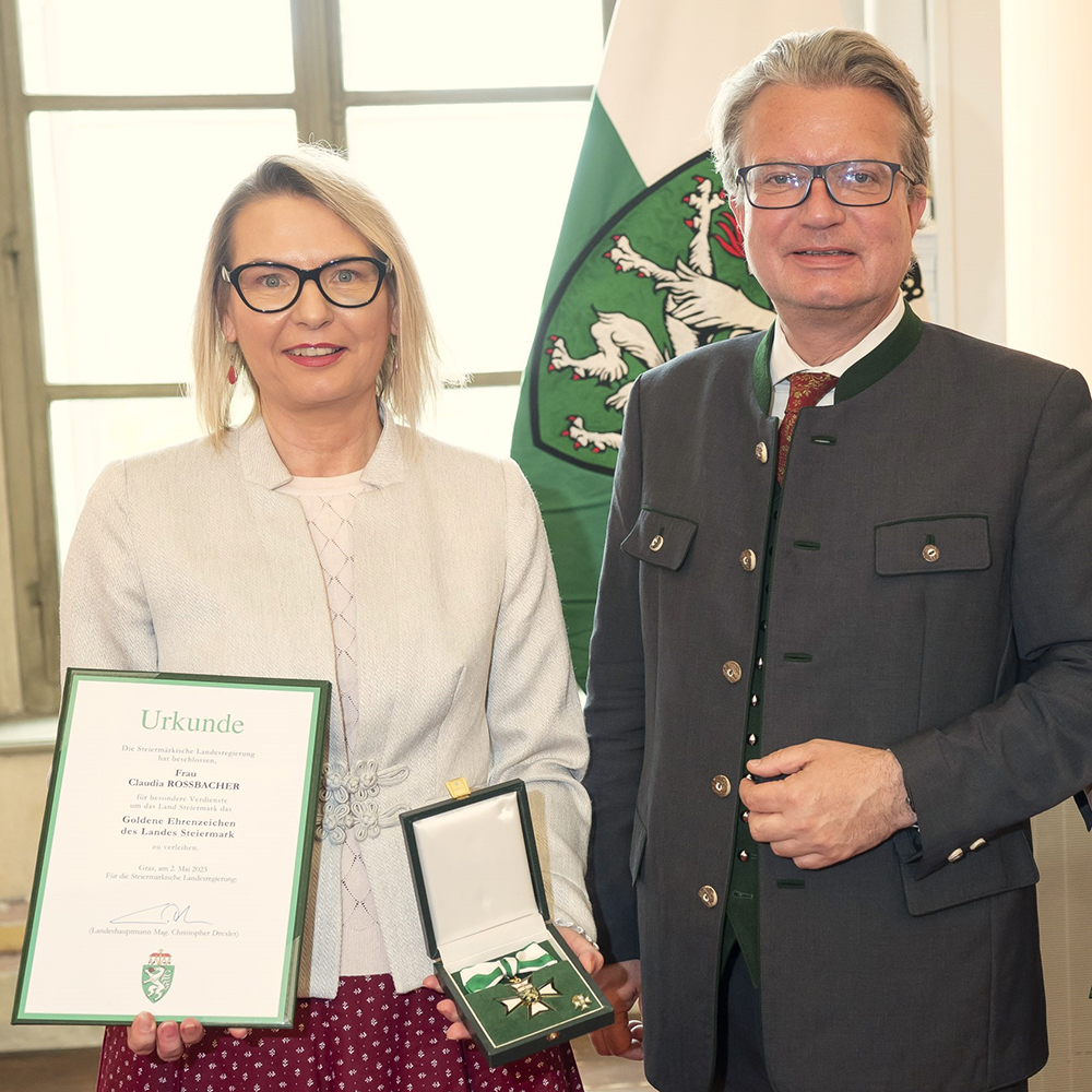 Goldenes Ehrenzeichen des Landes Steiermark für Claudia Rossbacher