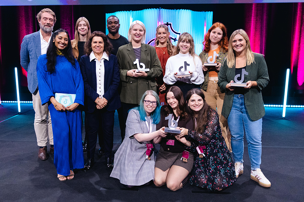 Alle Gewinner:innen (außer Merces Ron) der TikTok Book Awards 2025 mit Jury | © Lydia Ramos